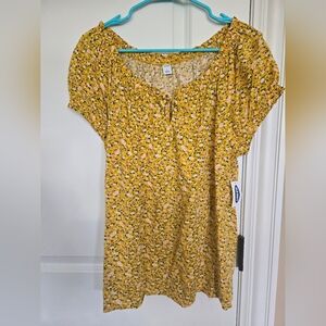 NWT Old Navy floral blouse